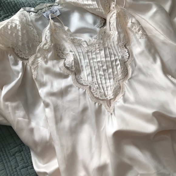Beautiful 80s vintage peignoir set - Picture 3 of 8